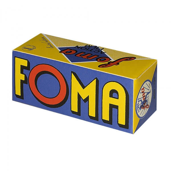 FOMA Retro BW 400 ISO 120 film box, vintage design showcasing colorful packaging and retro typography.