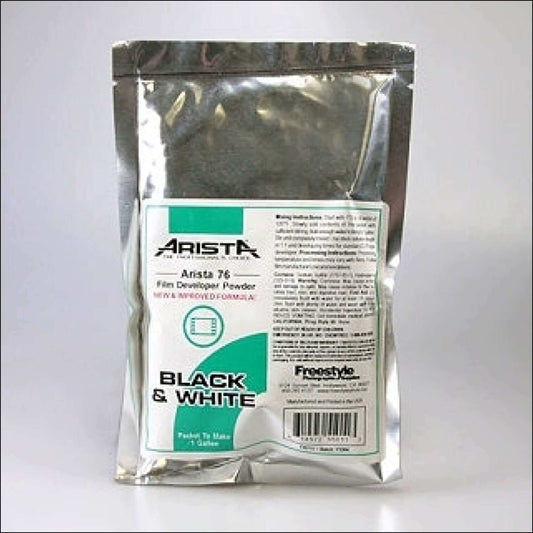 Arista 76 Black and White Film Developer Powder packaging, designed for optimal photographic results and fine grain.
