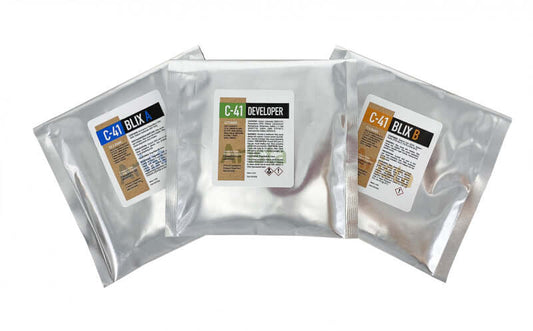 Arista C-41 Color Film Processing Powder Kit includes Developer and Blix A & B for home film development.