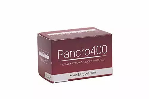 Bergger Pancro 400 ISO 35mm black and white film box for classic photography.