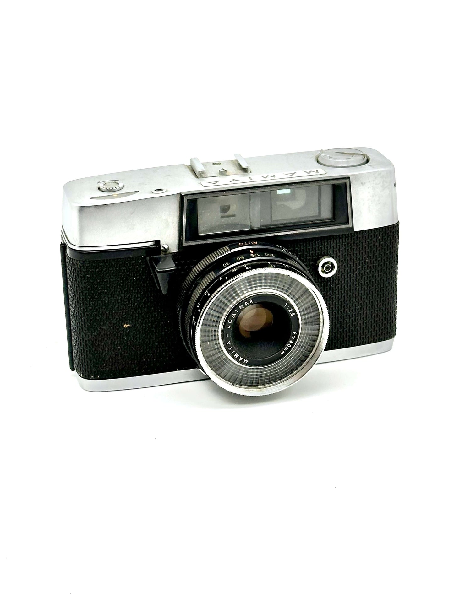 Mamiya Kominar Vintage 35mm Rangefinder Film Camera with 40mm f2.8 lens and Auto mode.