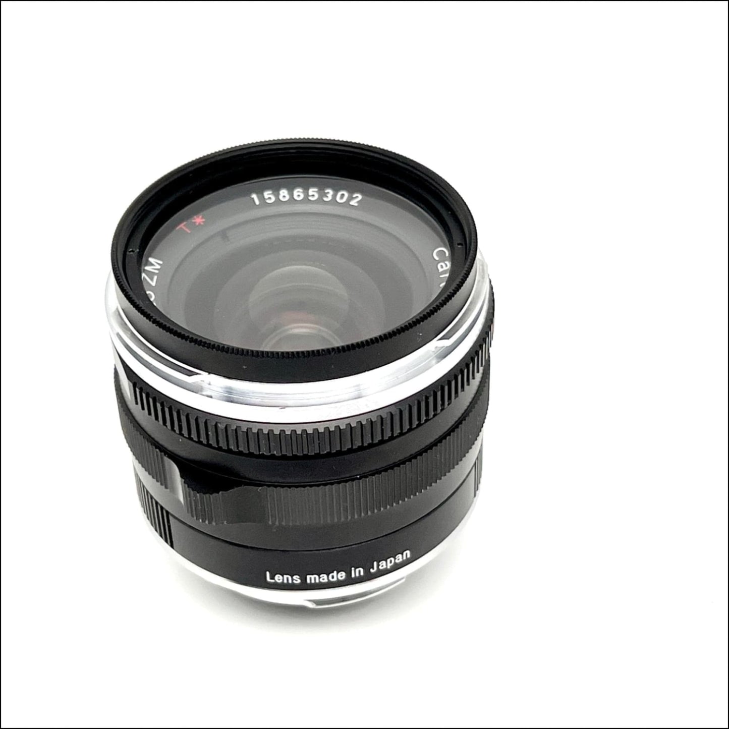 Carl Zeiss Zm Vintage Biogon 28mm F2.8 T* lens, clear optics, minimal wear, made in Japan, ideal for photography enthusiasts.