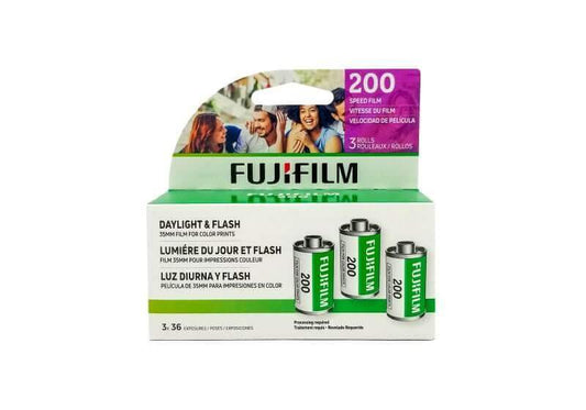 Fujifilm 200 Speed Color Film Tripack with Daylight and Flash capabilities, featuring 36 exposures per roll for vibrant photography.