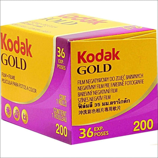 Kodak Gold 200 ISO 35x36 color-negative film box with 36 exposures for vibrant, sharp photography.